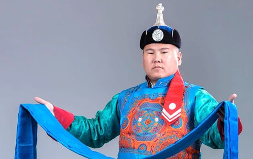 Б.Цэрэндавга: Миний хамгийн олон удаа цоллосон бөх улсын арслан Р.Пүрэвдагва